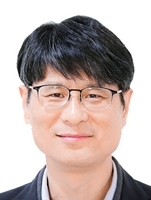 [칼럼] [이왕휘의 세계는 지금] 흔들리는 트럼프주의